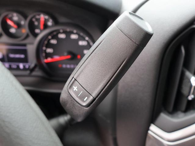 Photo of 2025 Summit White GMC Sierra 1500