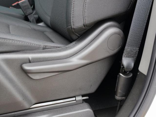 Photo of 2025 Summit White GMC Sierra 1500