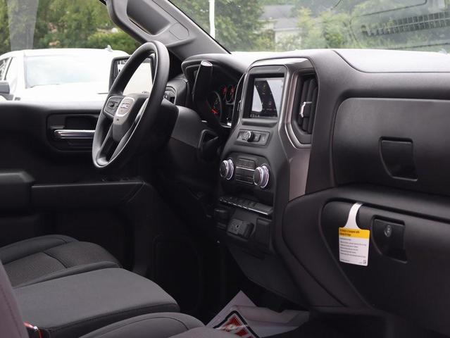 Photo of 2025 Summit White GMC Sierra 1500