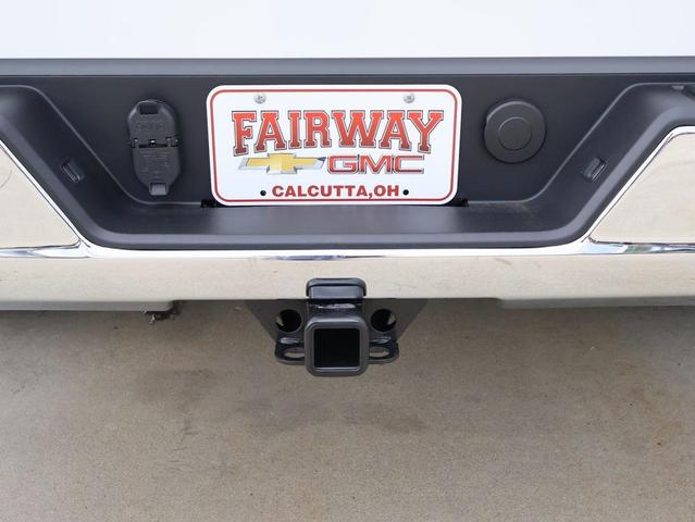 Photo of 2025 Summit White GMC Sierra 1500