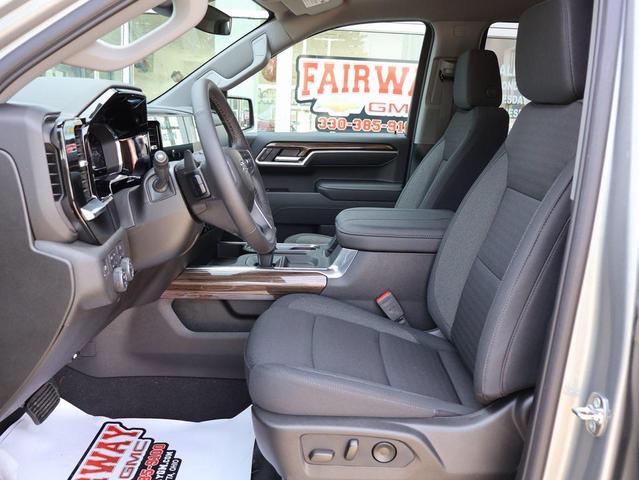 Photo of 2025 Sterling Gray Metallic Chevrolet Silverado 1500