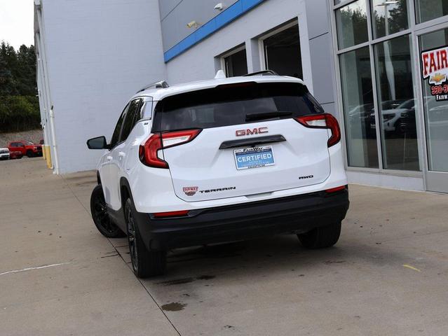 Photo of 2022 Summit White GMC Terrain