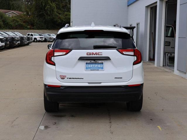 Photo of 2022 Summit White GMC Terrain