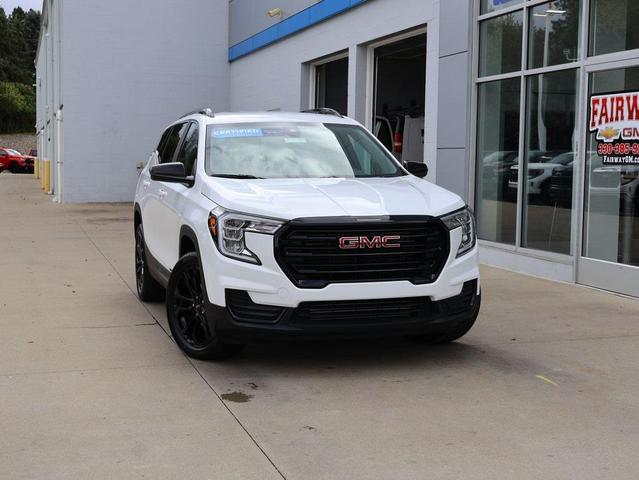 Photo of 2022 Summit White GMC Terrain