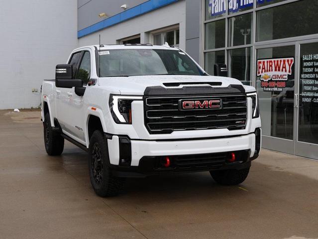 Photo of 2025 Summit White GMC Sierra 2500
