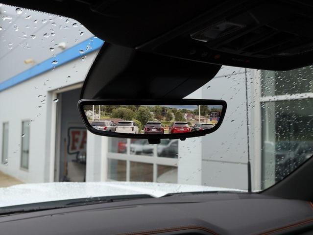 Photo of 2025 Summit White GMC Sierra 2500