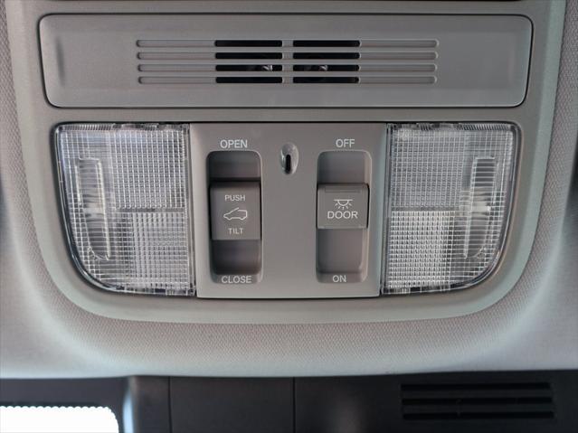Photo of 2019 Lunar Silver Metallic Honda CR-V