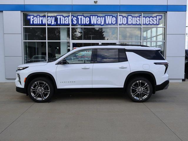 Photo of 2025 Summit White Chevrolet Traverse