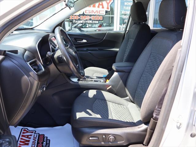 Photo of 2020 Silver Ice Metallic Chevrolet Equinox