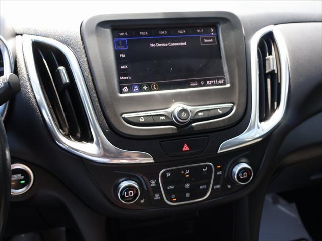 Photo of 2020 Silver Ice Metallic Chevrolet Equinox