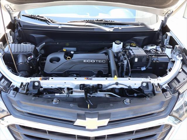Photo of 2020 Silver Ice Metallic Chevrolet Equinox
