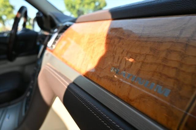 Photo of 2014 White Diamond Tricoat Cadillac Escalade ESV