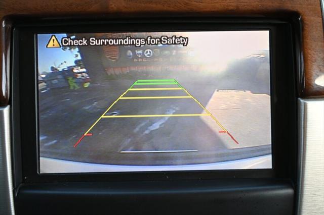 Photo of 2014 White Diamond Tricoat Cadillac Escalade ESV
