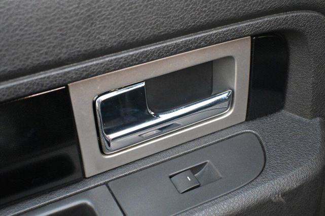 Photo of 2012 Tuxedo Black Metallic Ford F-150