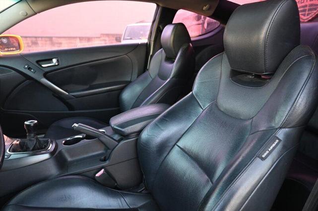 Photo of 2012 Interlagos Yellow Hyundai Genesis Coupe