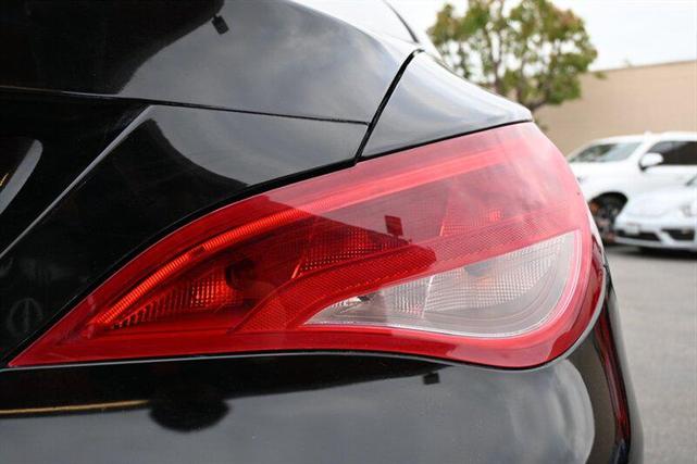 Photo of 2018 Night Black Mercedes-Benz CLA 250