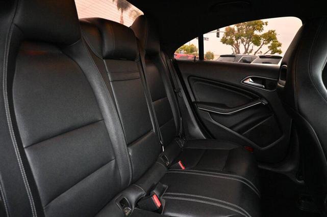 Photo of 2018 Night Black Mercedes-Benz CLA 250