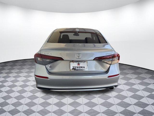 Photo of 2025 Silver Honda Civic