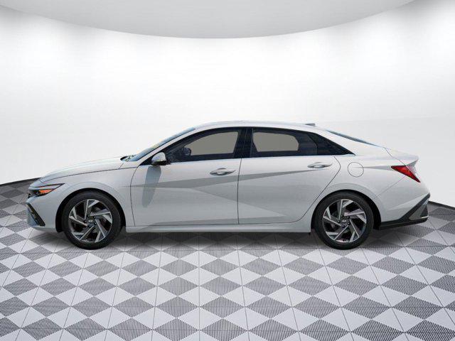 Photo of 2025 White Hyundai ELANTRA HEV