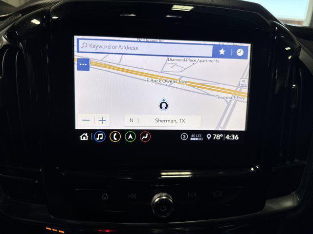 Photo of 2021 Iridescent Pearl Tricoat Chevrolet Traverse