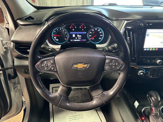 Photo of 2021 Iridescent Pearl Tricoat Chevrolet Traverse