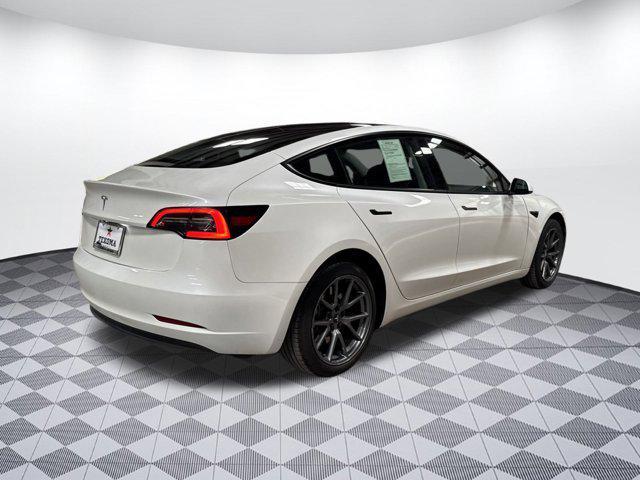 Photo of 2023 White Tesla Model 3