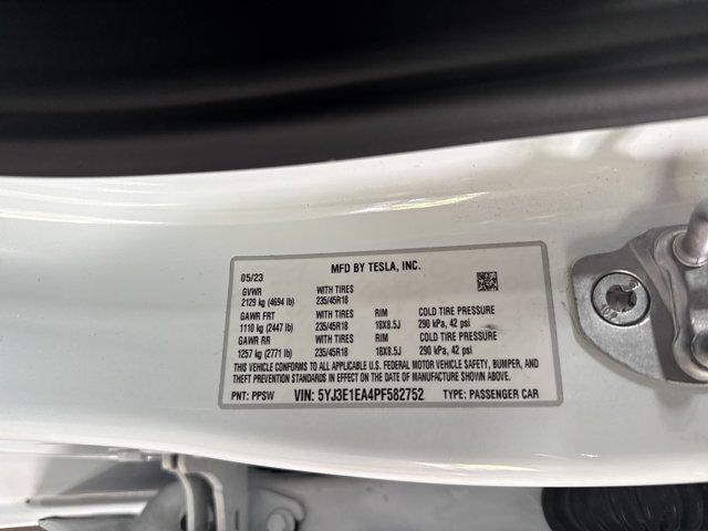 Photo of 2023 White Tesla Model 3