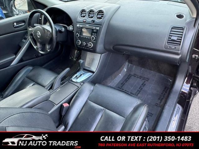 Photo of 2011 MIDNIGHT PURPLE Nissan Altima