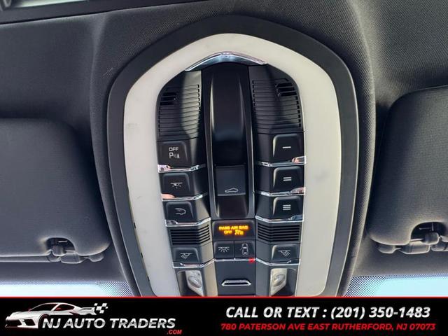 Photo of 2013 Black Porsche Cayenne