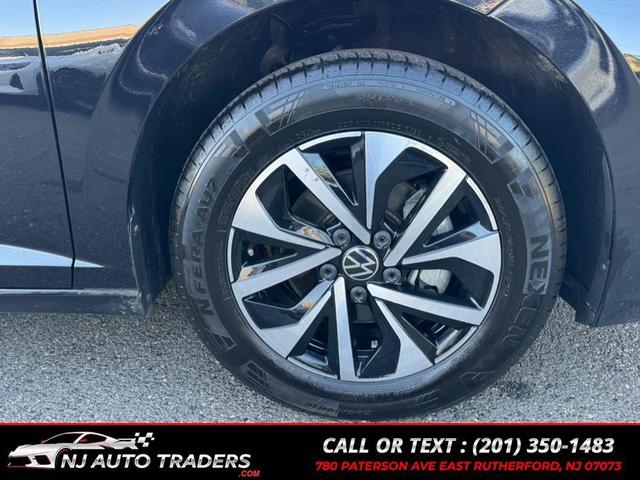 Photo of 2024 Deep Black Pearl Volkswagen Jetta