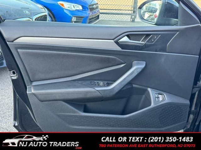 Photo of 2024 Deep Black Pearl Volkswagen Jetta