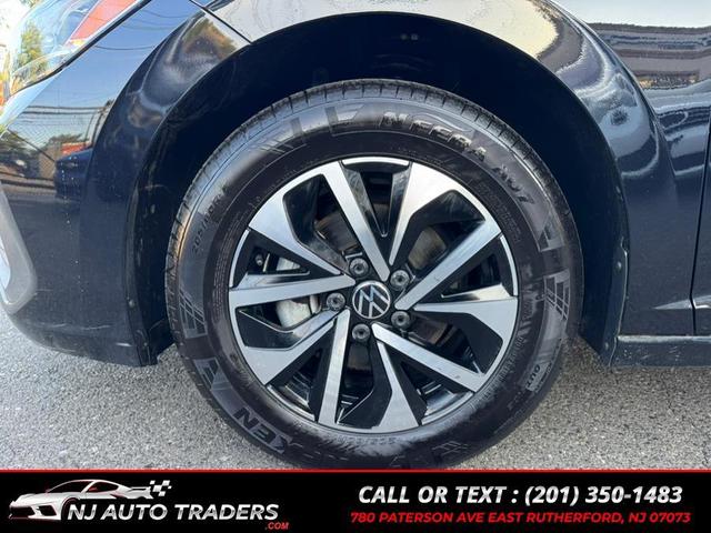 Photo of 2024 Deep Black Pearl Volkswagen Jetta