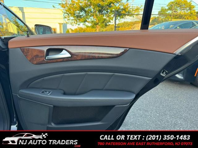 Photo of 2016 Black Mercedes-Benz CLS-Class