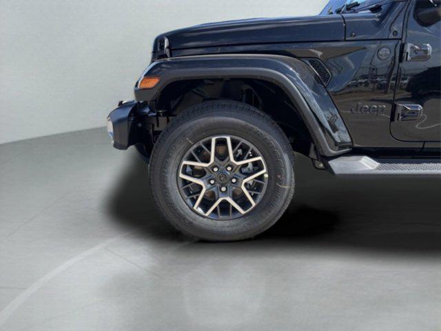 Photo of 2025 Black Clearcoat Jeep Wrangler