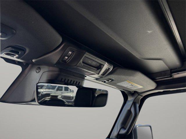 Photo of 2025 Black Clearcoat Jeep Wrangler