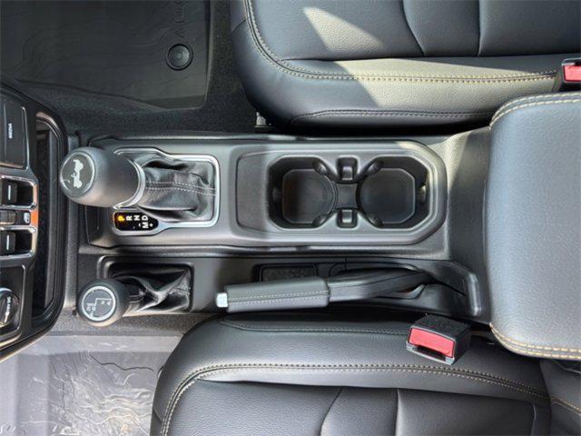 Photo of 2025 Black Clearcoat Jeep Wrangler