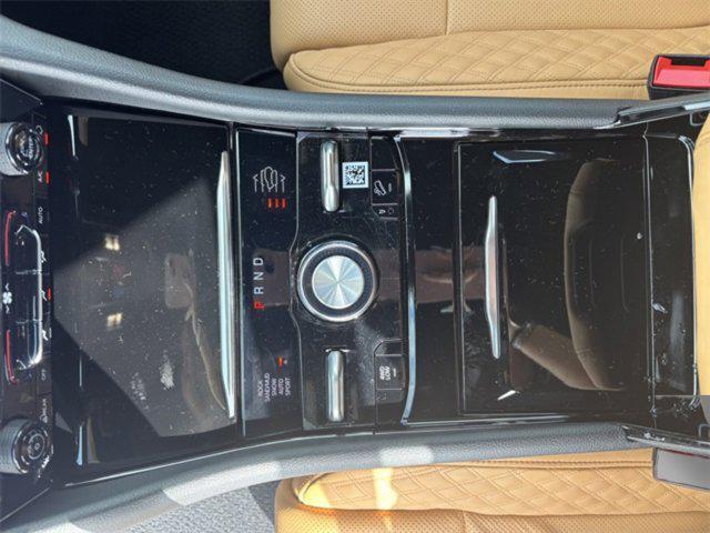 Photo of 2025 Bright White Clearcoat Jeep Grand Cherokee L
