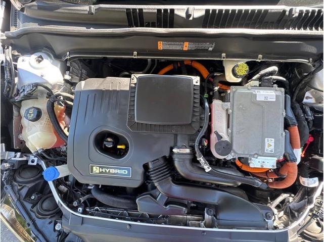 Photo of 2019 Ingot Silver Metallic Ford Fusion Hybrid
