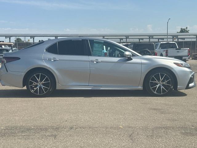 Photo of 2022 Silver Toyota Camry