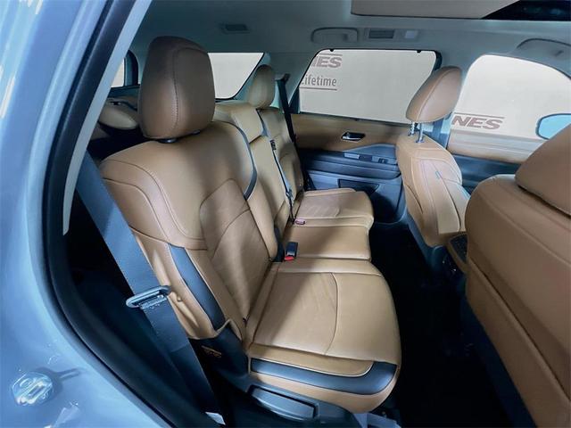 Photo of 2024 Boulder Gray Pearl Nissan Pathfinder