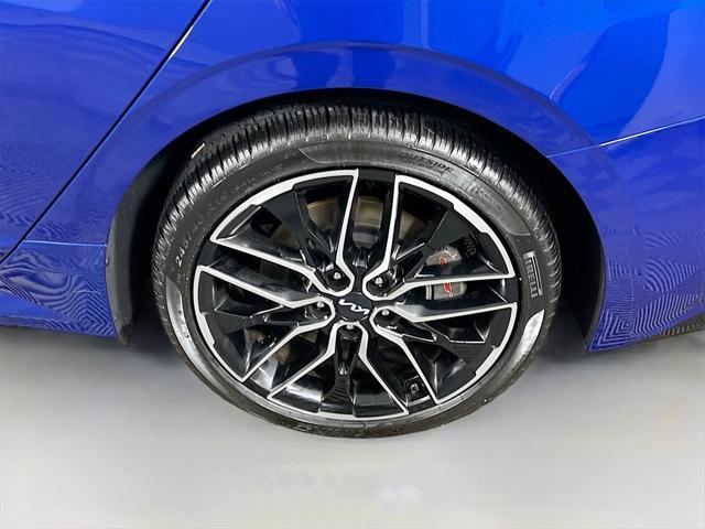 Photo of 2024 Sapphire Blue Kia K5