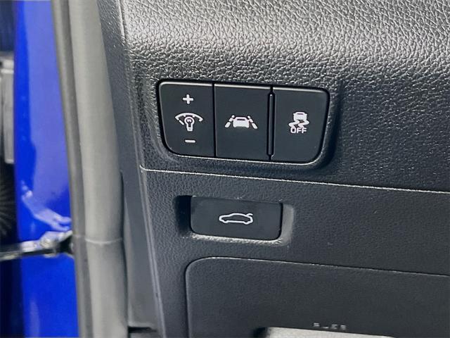 Photo of 2024 Sapphire Blue Kia K5