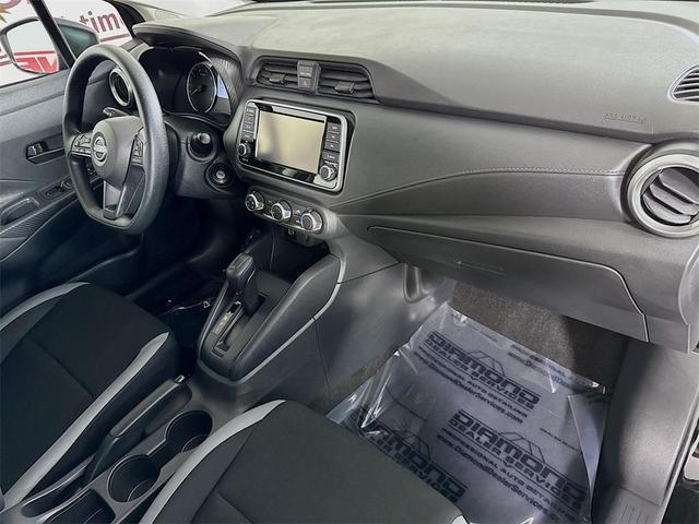 Photo of 2025 Super Black Nissan Versa