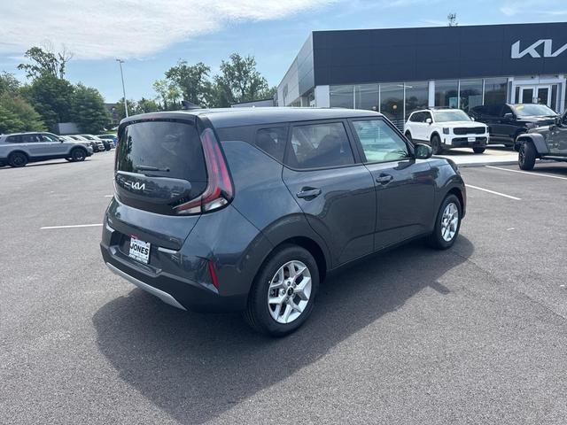 Photo of 2025 Gray Kia Soul