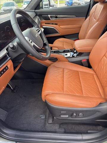 Photo of 2025 Green Kia Telluride