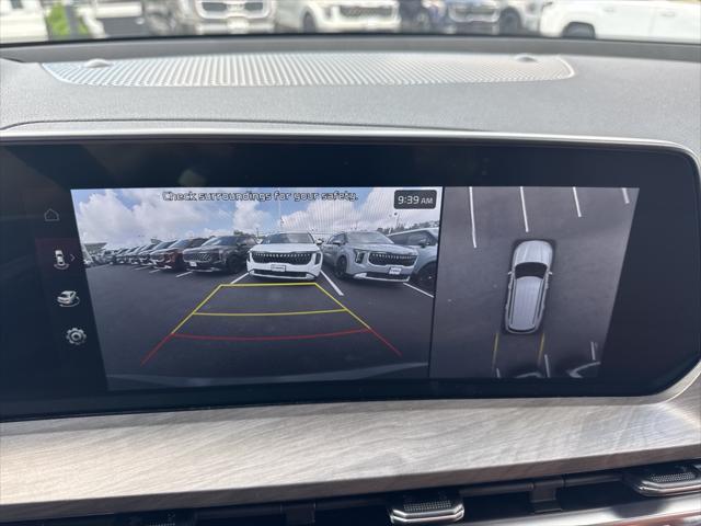 Photo of 2025 Green Kia Telluride