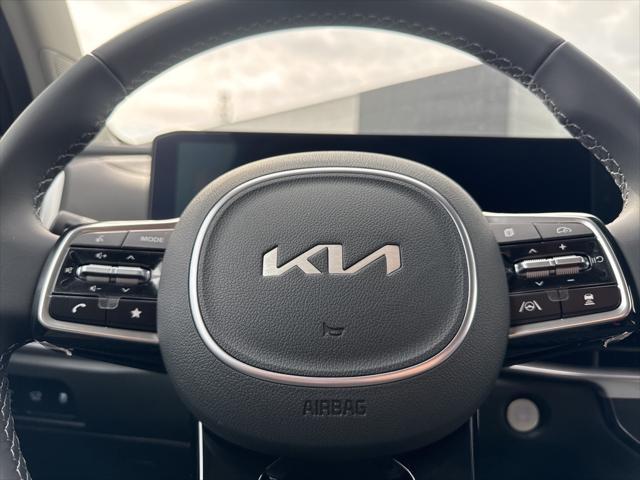 Photo of 2025 Ebony Kia Sorento