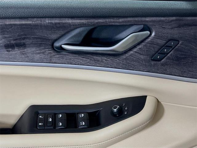Photo of 2023 Velvet Red Pearlcoat Jeep Grand Cherokee