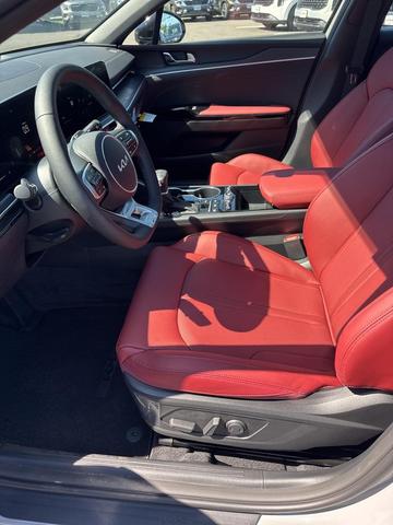 Photo of 2026 Gray Kia K5