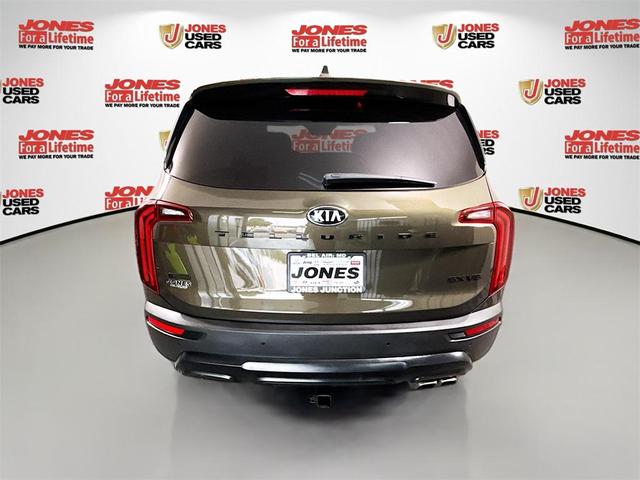 Photo of 2021 Dark Moss Kia Telluride